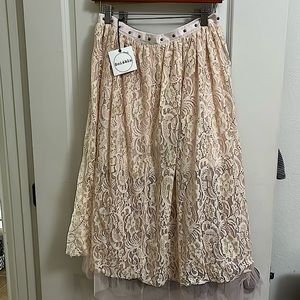 FUN skirt, feminine with a little glitter
